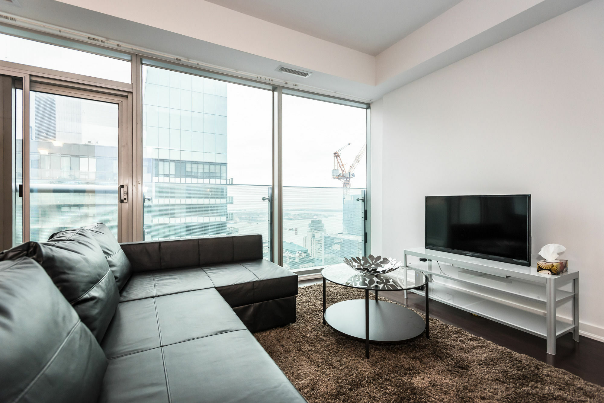 Downtown Luxury Lakeview Condo โตรอนโต ภายนอก รูปภาพ